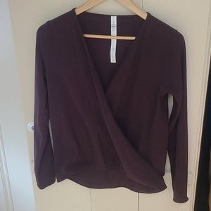 Lululemon top